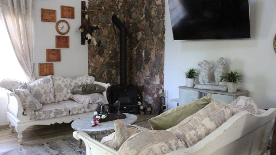 5 Bedroom Property for Sale in Parys Free State